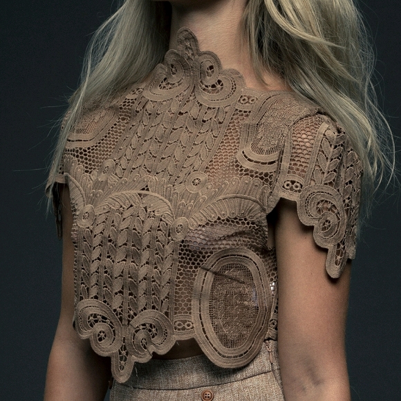 Ai Anh Tops - Beige Lace Top